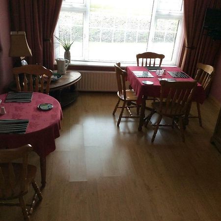 مبيت وإفطار روسكومون Riverside House المظهر الخارجي الصورة
